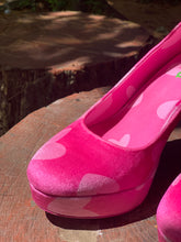 Load image into Gallery viewer, Froggy Heart Heels - Clearance Sale B GRADE
