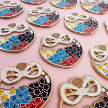 Load image into Gallery viewer, Polyamorous Pride in my Stars Pin
