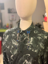 Load image into Gallery viewer, Moth Lapel/ Collar Pins
