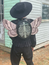 Load image into Gallery viewer, Tie-On Moth/Butterfly/ Bat/ Fairy Wings
