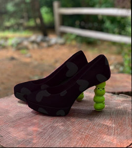 Froggy Heart Heels